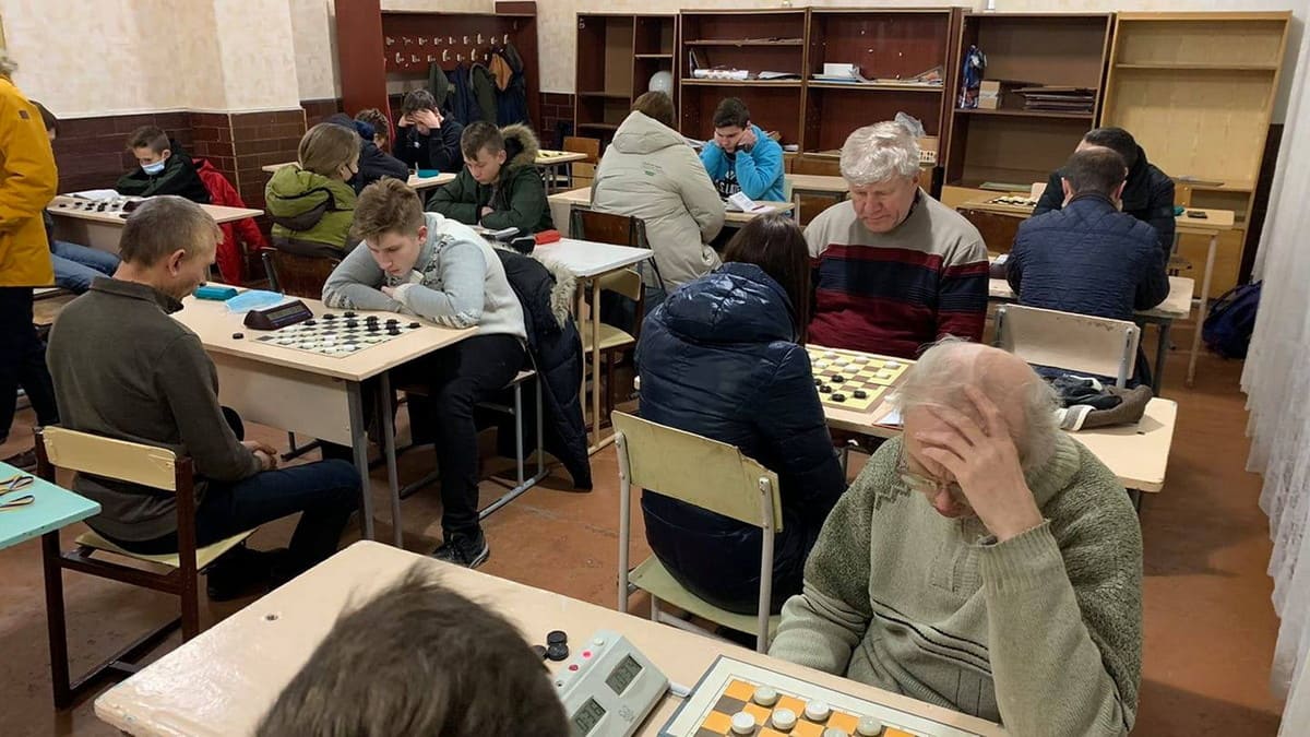 У Кам'янському завершився чемпіонат міста з шашок-64