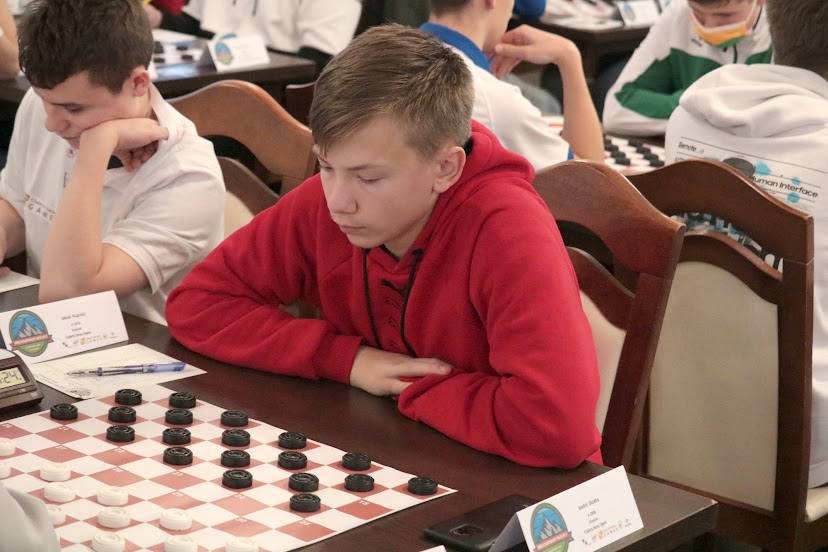 Андрій Блоха з Кам'янського став майстром спорту України з шашок