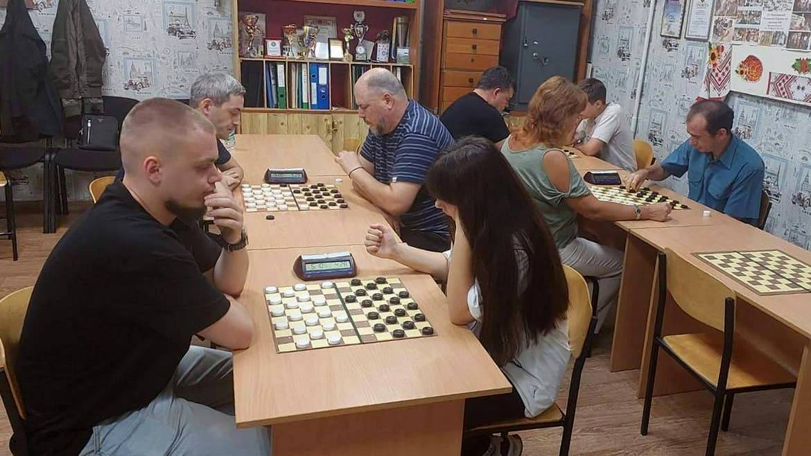 У Запоріжжі відбувся черговий етап Кубку міста з шашок-100