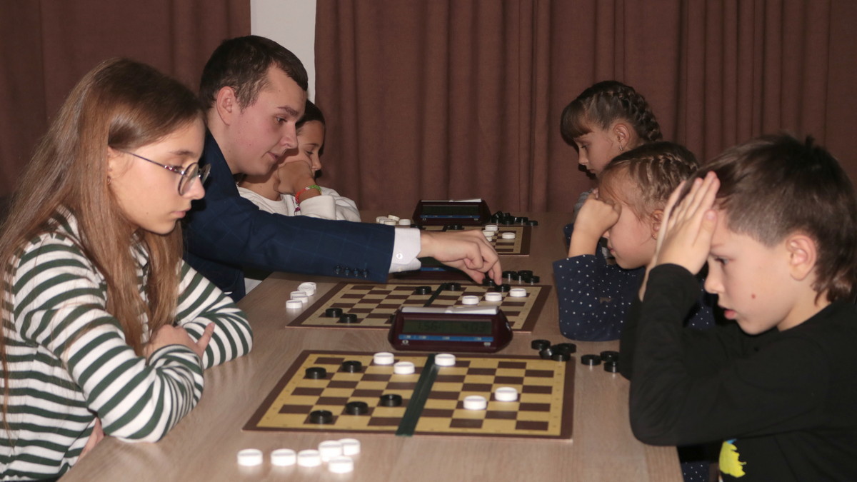 Святковий турнір з шашок-64 до Дня студентів. 2025 рік