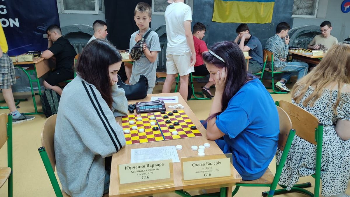 В Івано-Франківську завершилася швидка програма молодіжного чемпіонату України – 2025 з шашок-100