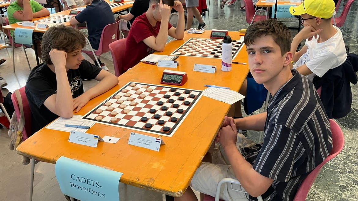 На молодіжному Євро-2025 з шашок-100 вже минуло два дні