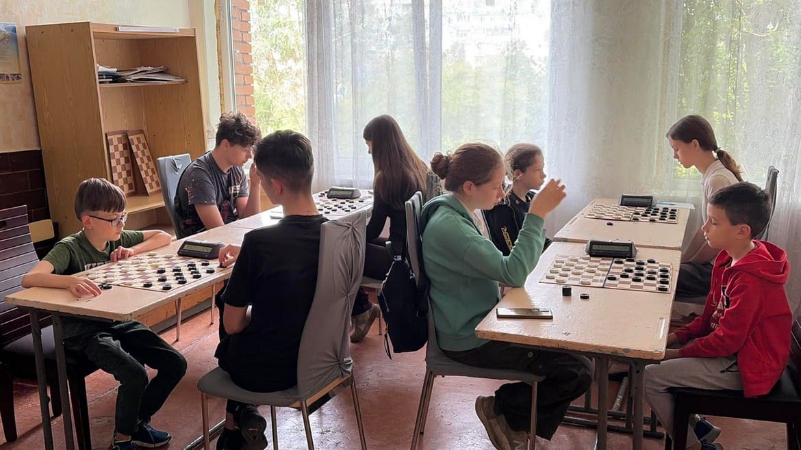 У Кам’янському визначили переможців чемпіонату міста з шашок-100 серед дітей до 16 років